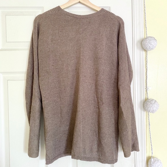 Cozy Oversized Sweater - Picture 2 of 2